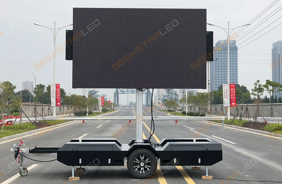 Advantages of Mobile LED Trailer