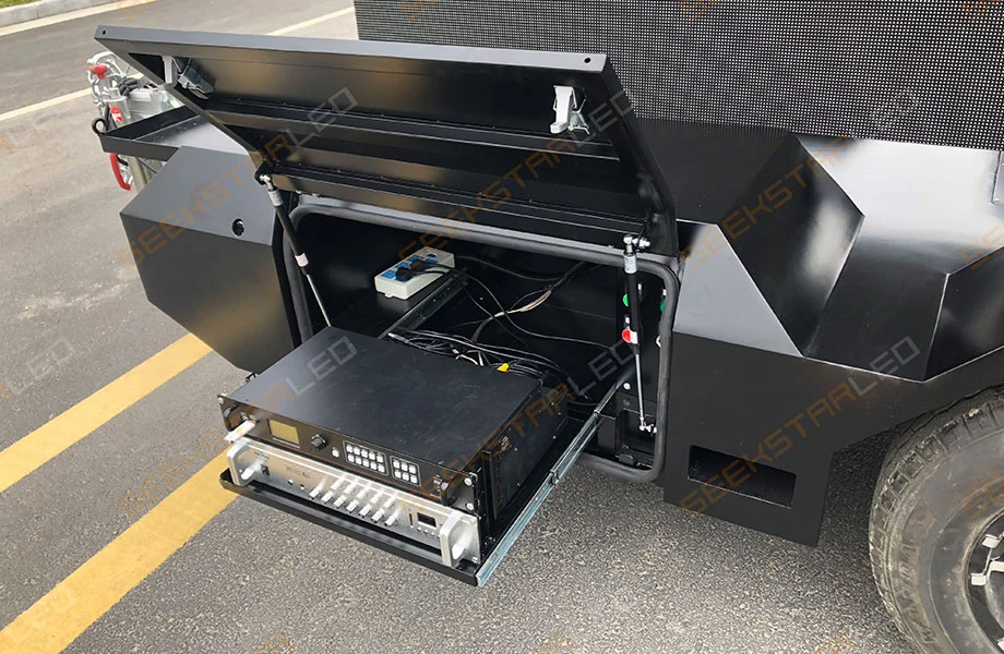 Advantages of Mobile LED Trailer