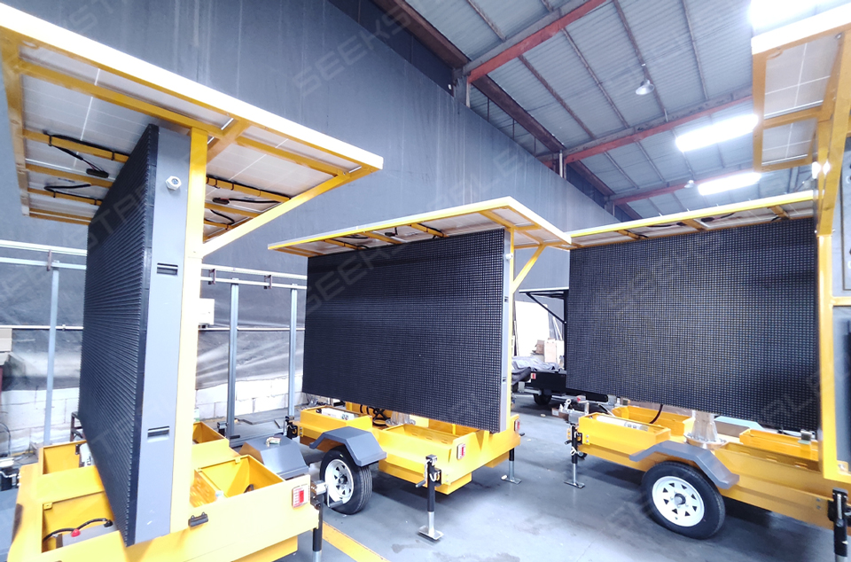 Gallery of VMS Solar LED Trailer Gallery of VMS Solar LED Trailer